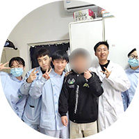 安全:专业医护人员24小时值班，密切观察每位患者情况。住院期间的检查、治疗都会有专人进行陪同，确保病人安全。